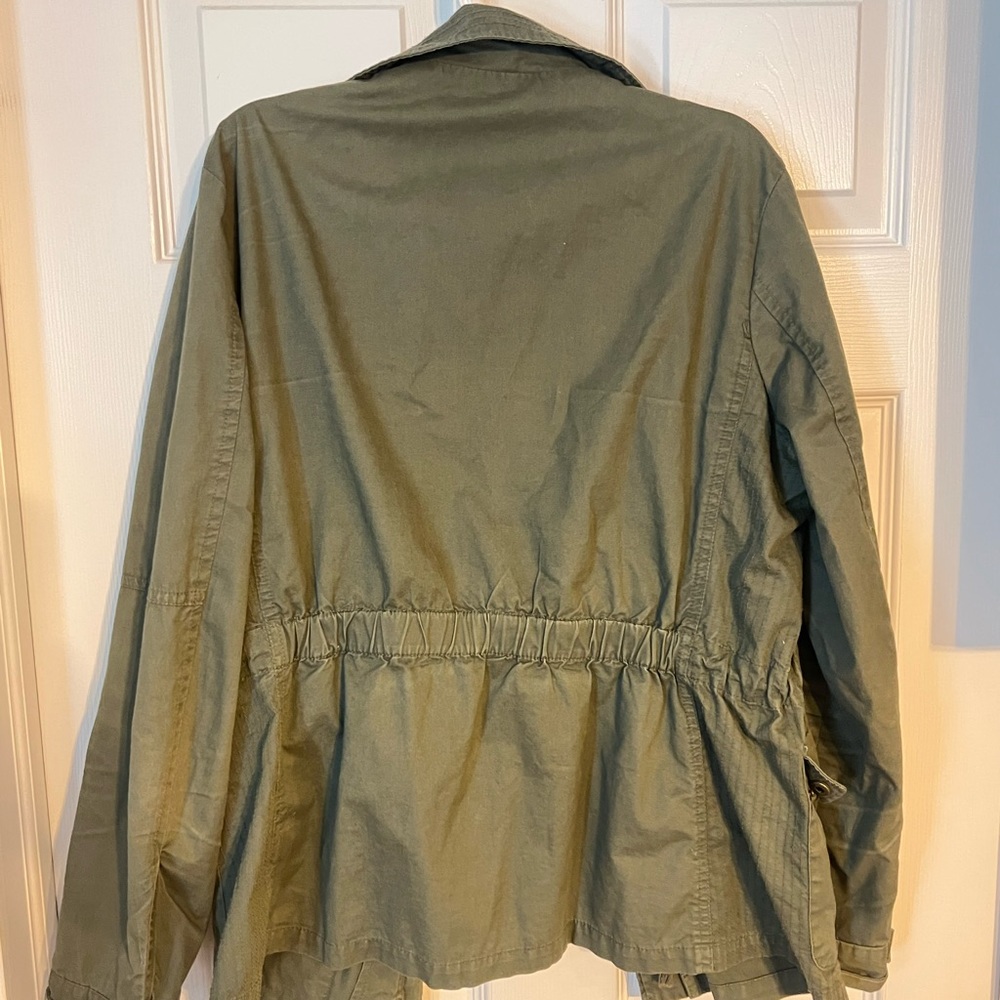 Army green jacket - Picture 2 of 2